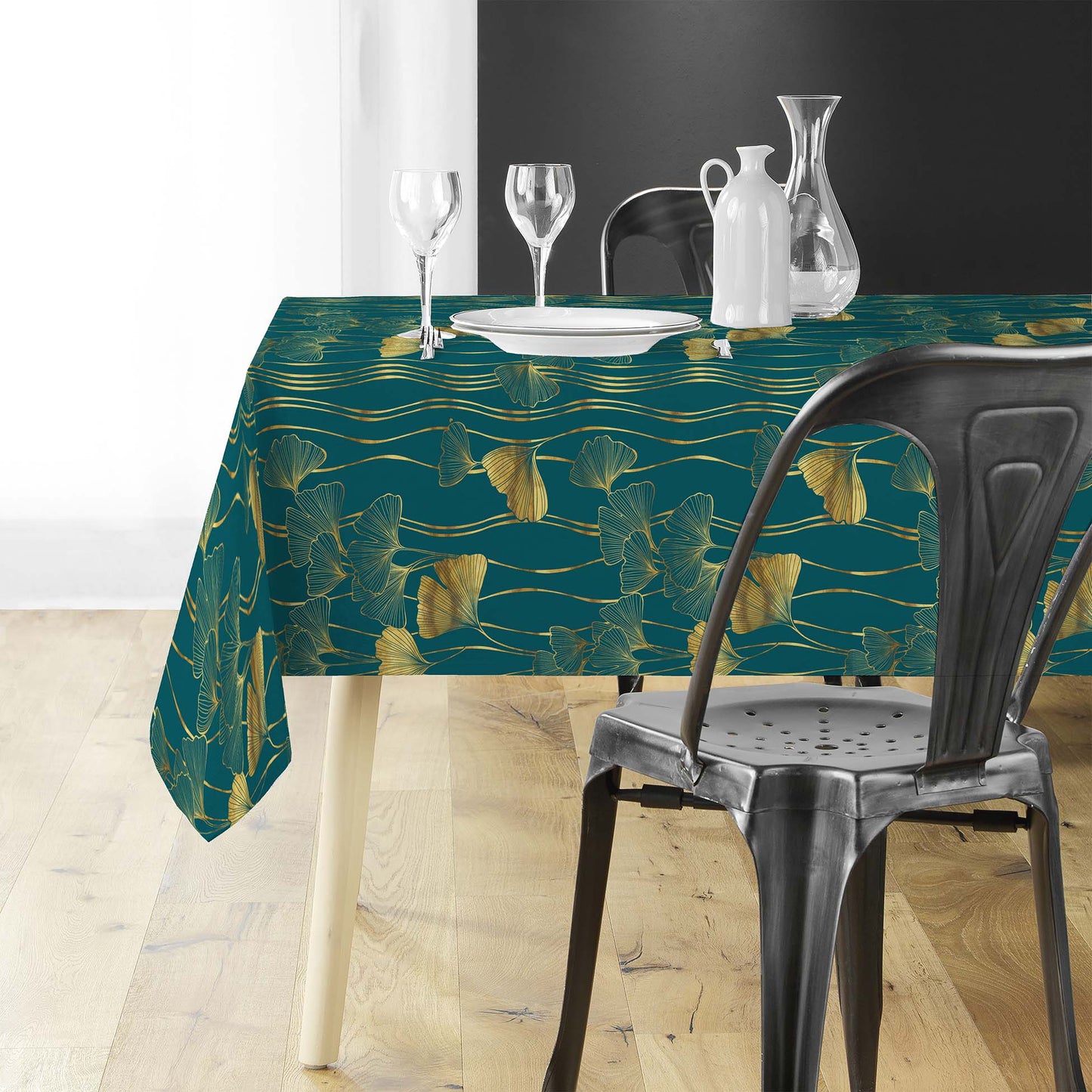 Tovaglia antimacchia rettangolare verde smeraldo e oro con foglie ginkgo dorate in lurex